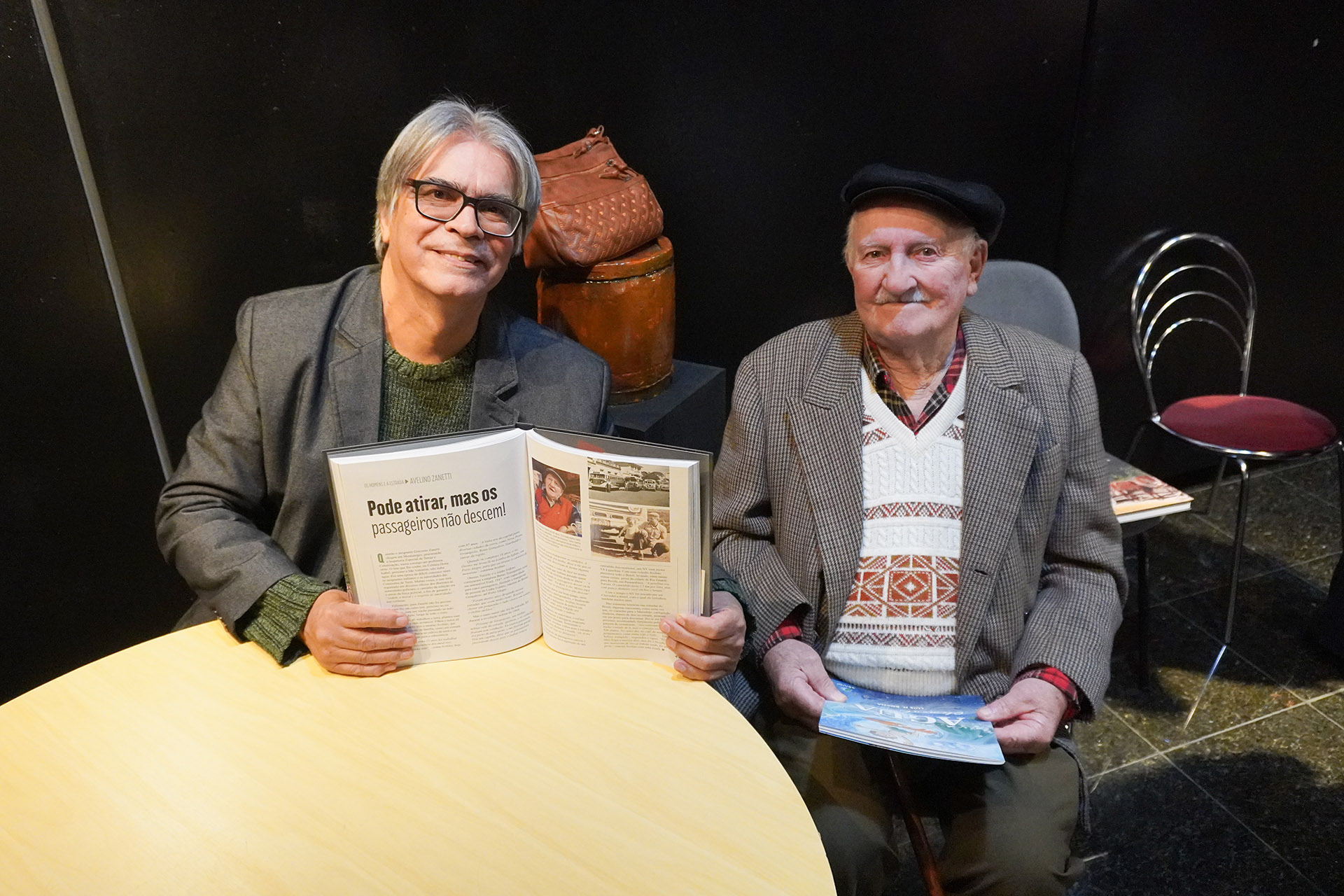 O autor com Avelino Zanetti, personagem do livro